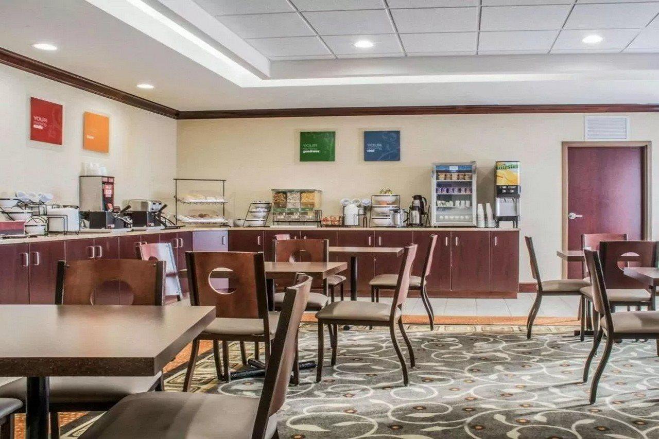 Comfort Inn & Suites Farmington - Victor Eksteriør billede