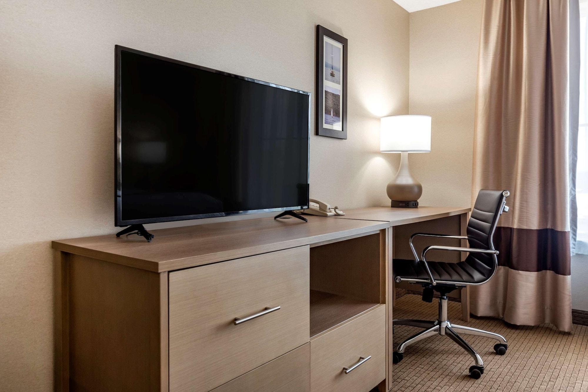 Comfort Inn & Suites Farmington - Victor Eksteriør billede
