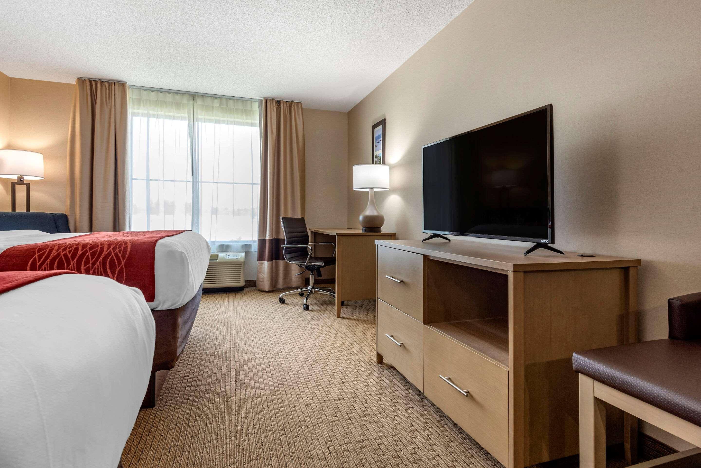 Comfort Inn & Suites Farmington - Victor Eksteriør billede