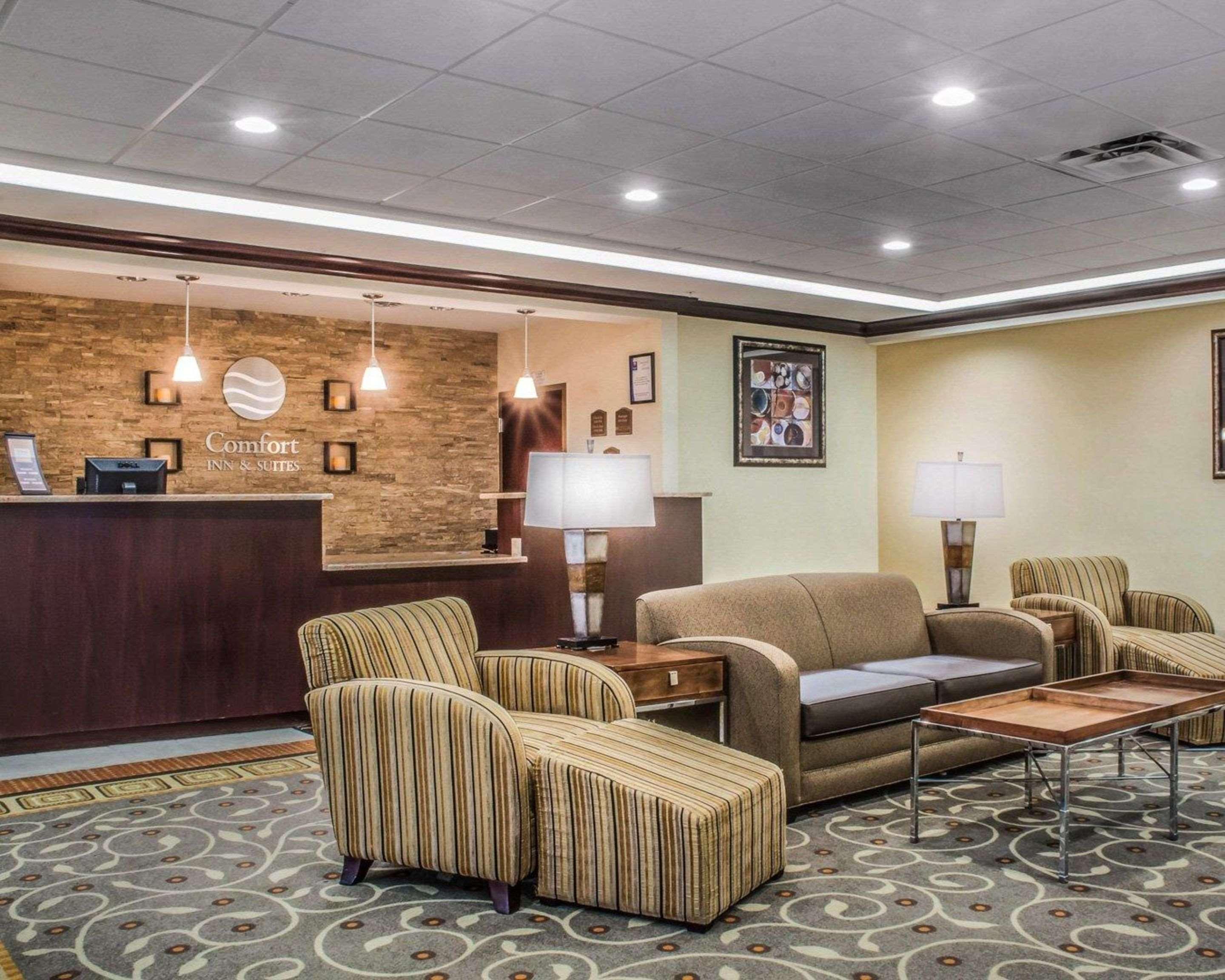 Comfort Inn & Suites Farmington - Victor Eksteriør billede