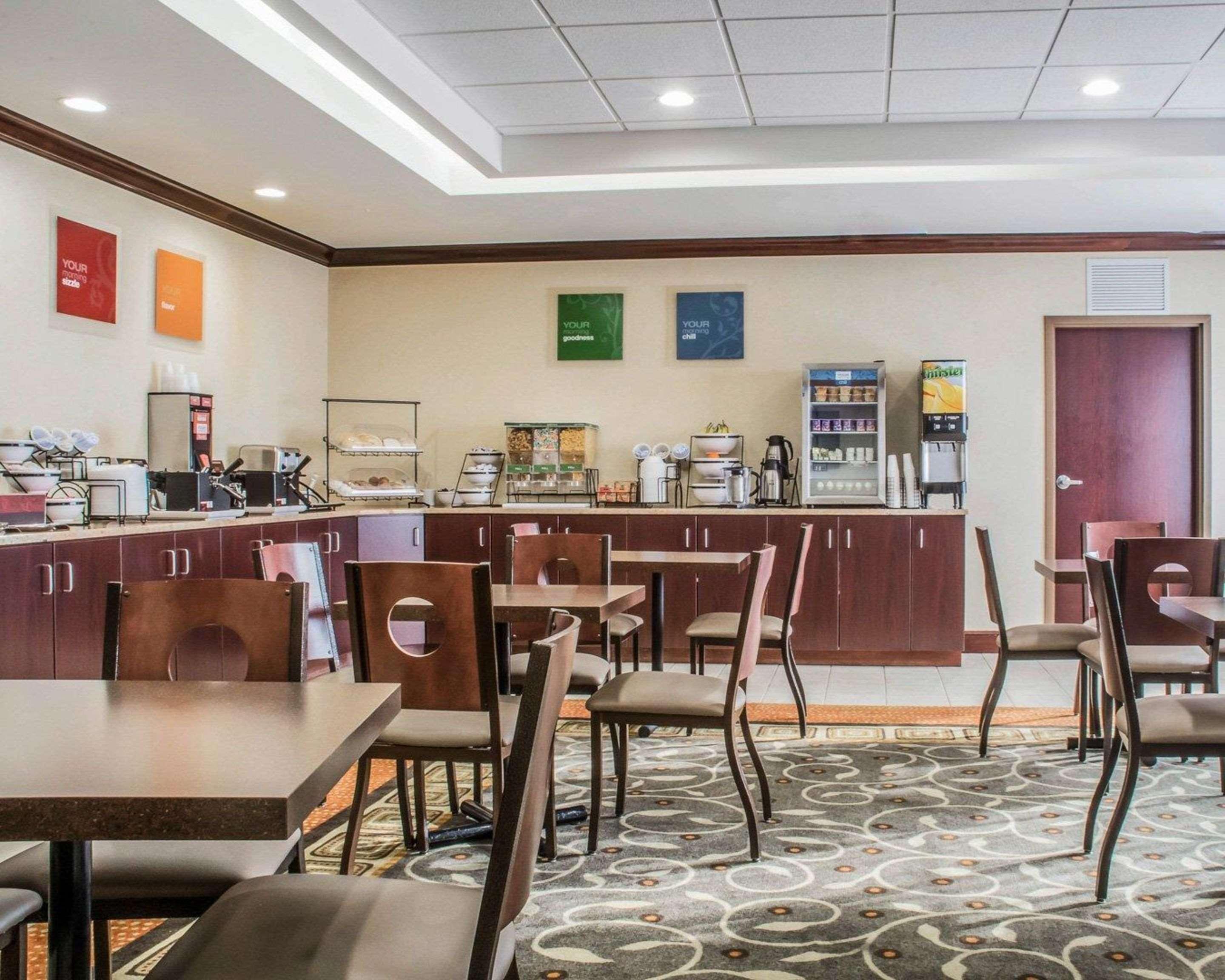 Comfort Inn & Suites Farmington - Victor Eksteriør billede