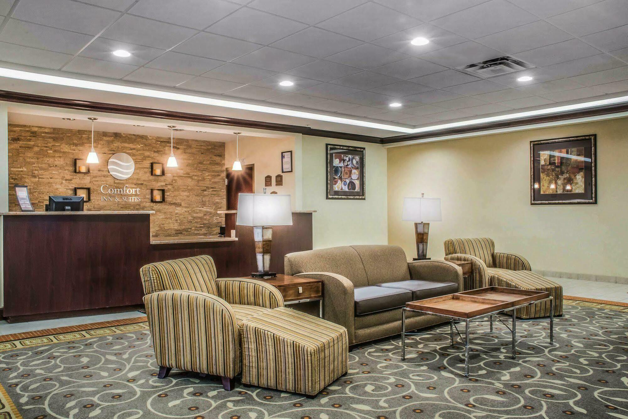 Comfort Inn & Suites Farmington - Victor Eksteriør billede